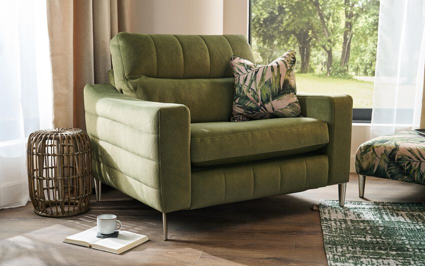 Gretna Snuggle Chair