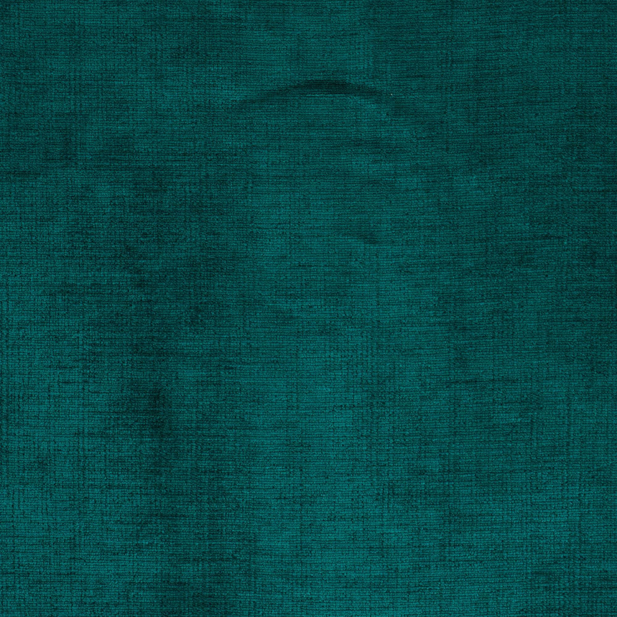 ARTEMISIA-PEACOCK-515
